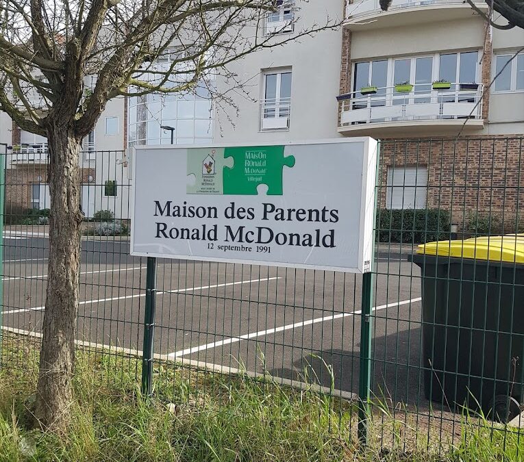 Adres in ParijsVoor wie eventueel iets wil sturen